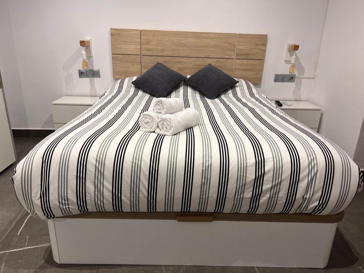 Apartamento Espacioso De Diseno A 3 Min Renfe. Córdoba Kültér fotó